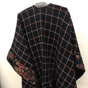 Harve benard ladies cape